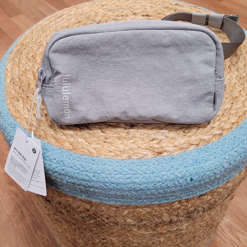 Lululemon Mini Belt Bag